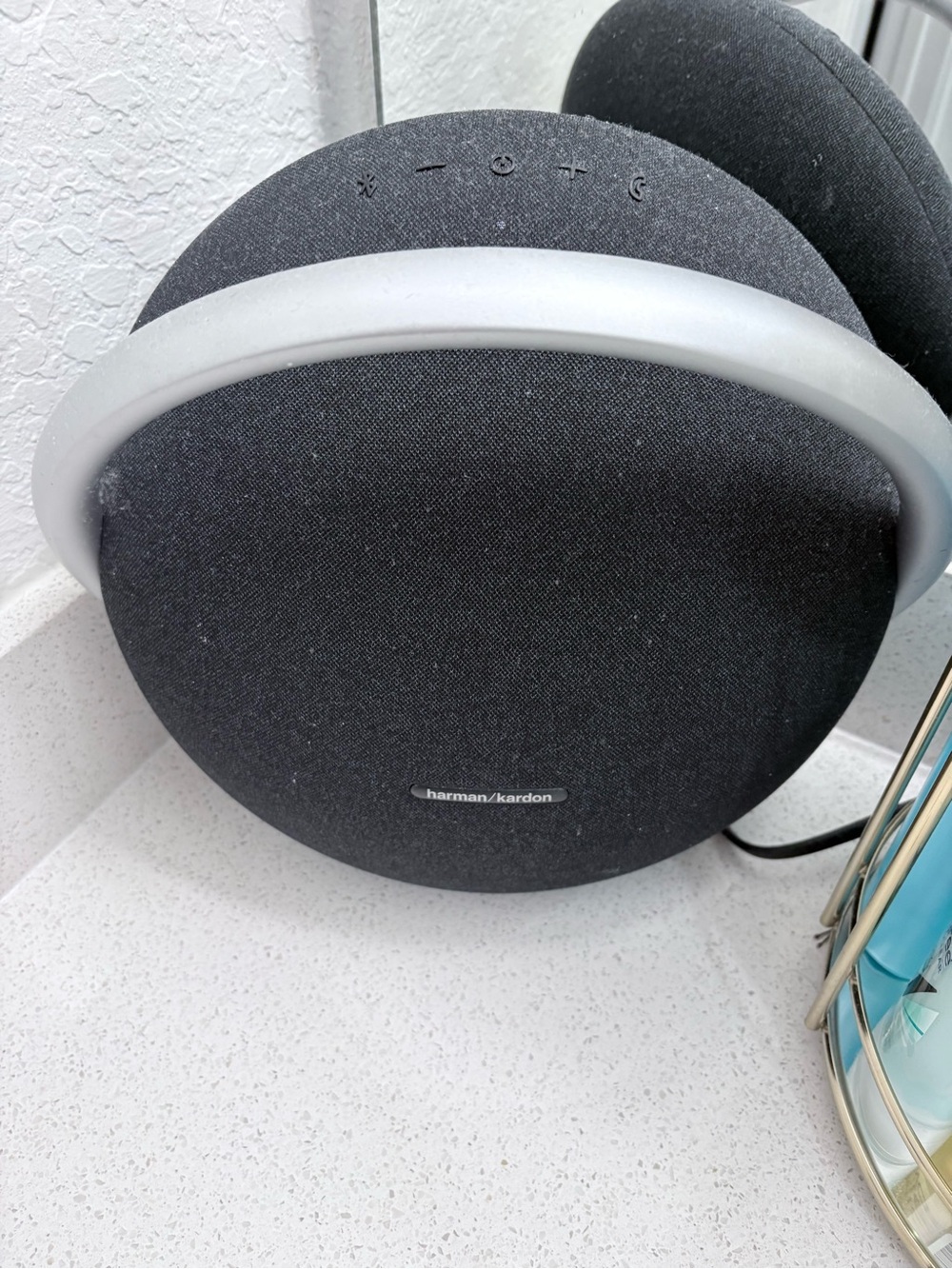 Harman Kardon speaker onyx 7